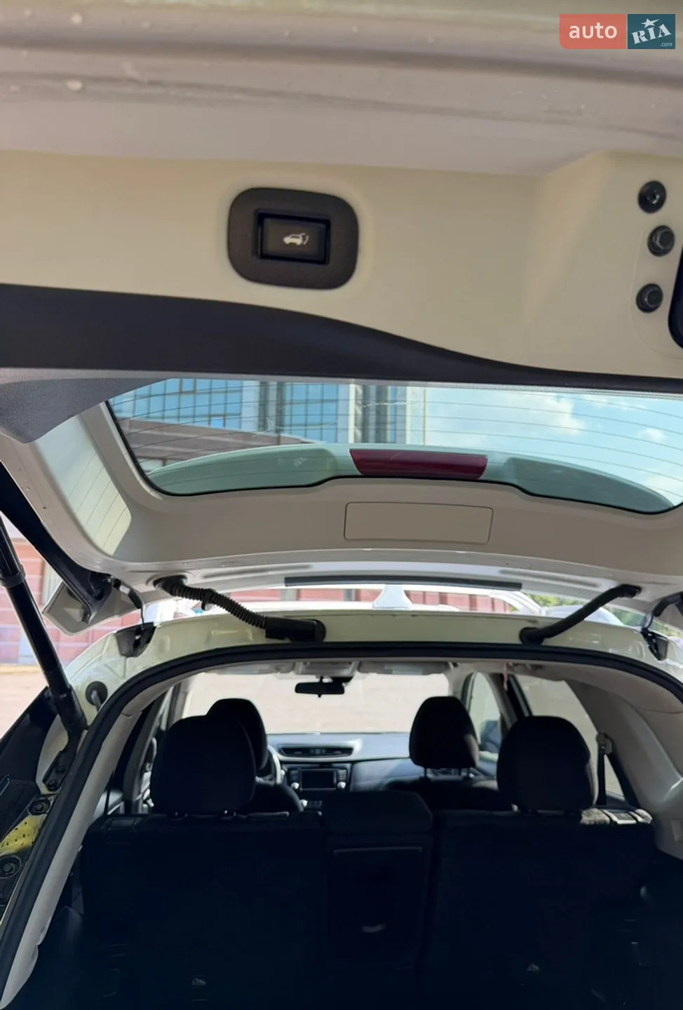 2019 Nissan Rogue - мініатюра 35