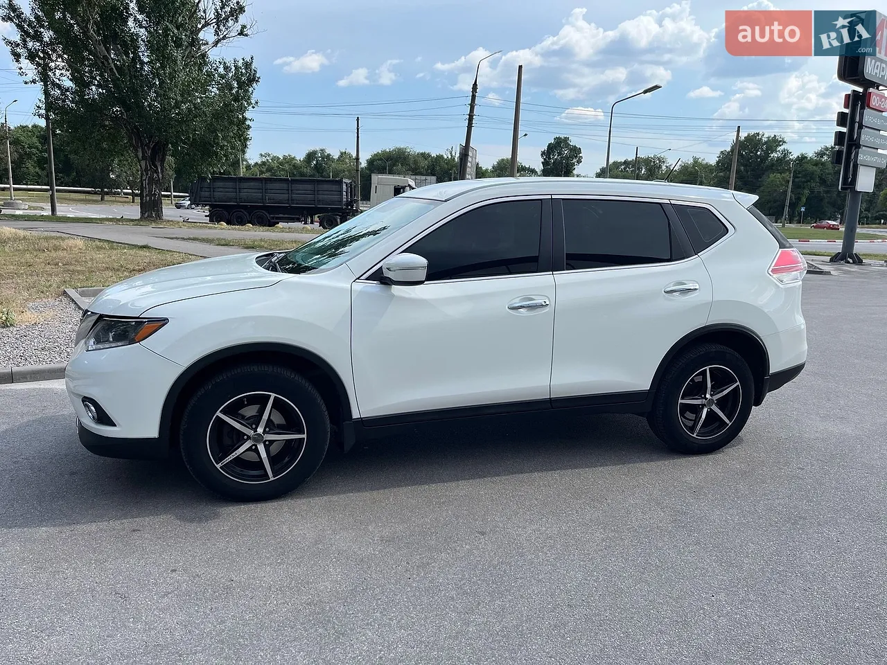 2015 Nissan Rogue - мініатюра 17
