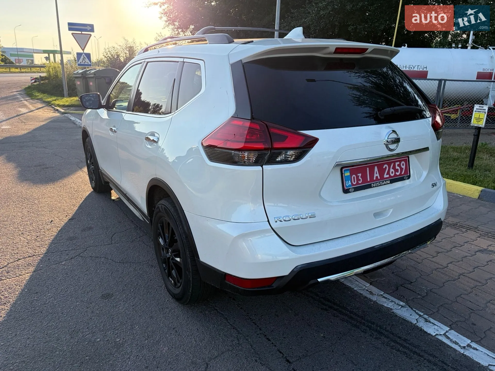 2017 Nissan Rogue - мініатюра 3