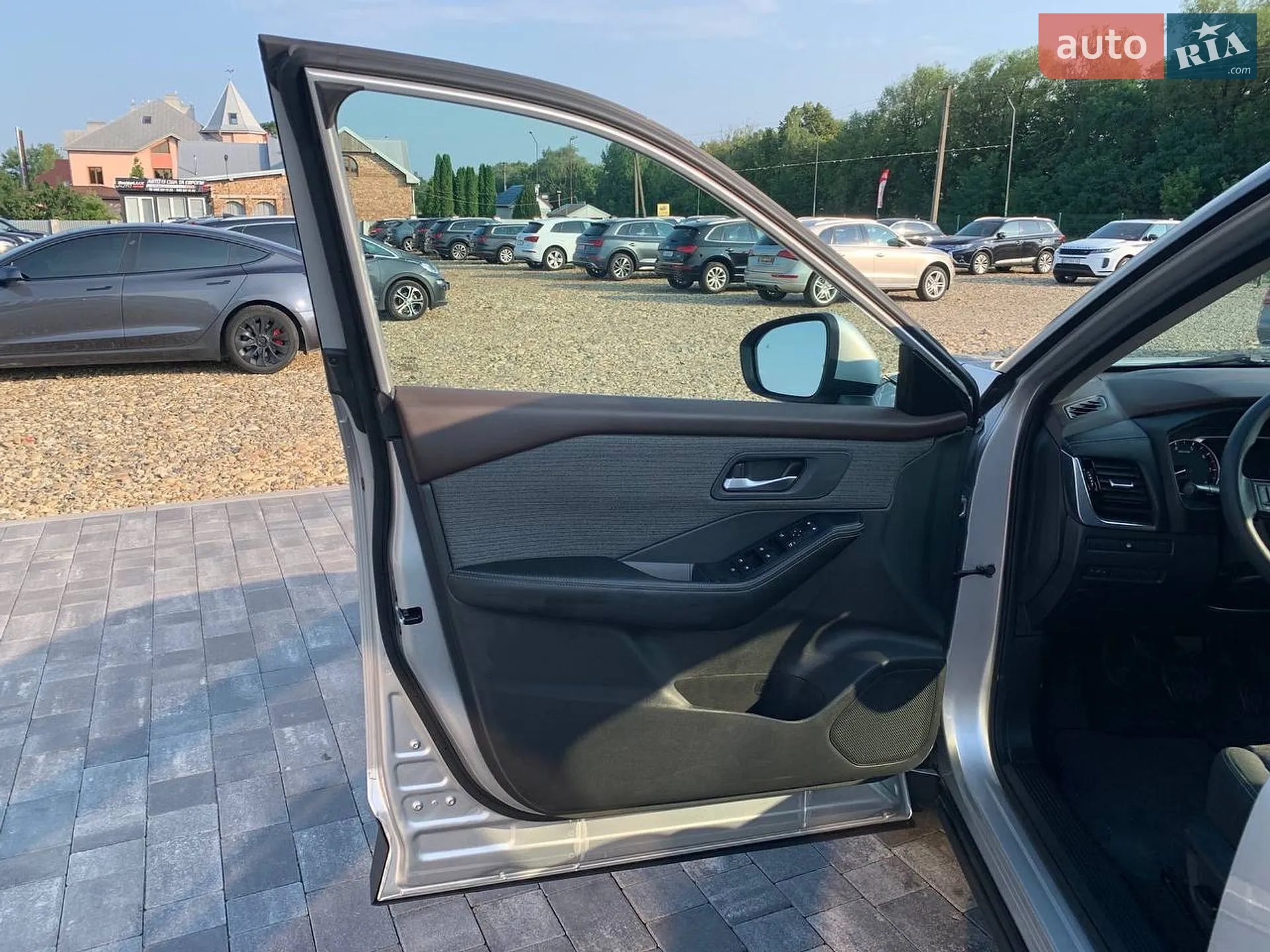 2022 Nissan Rogue - мініатюра 9