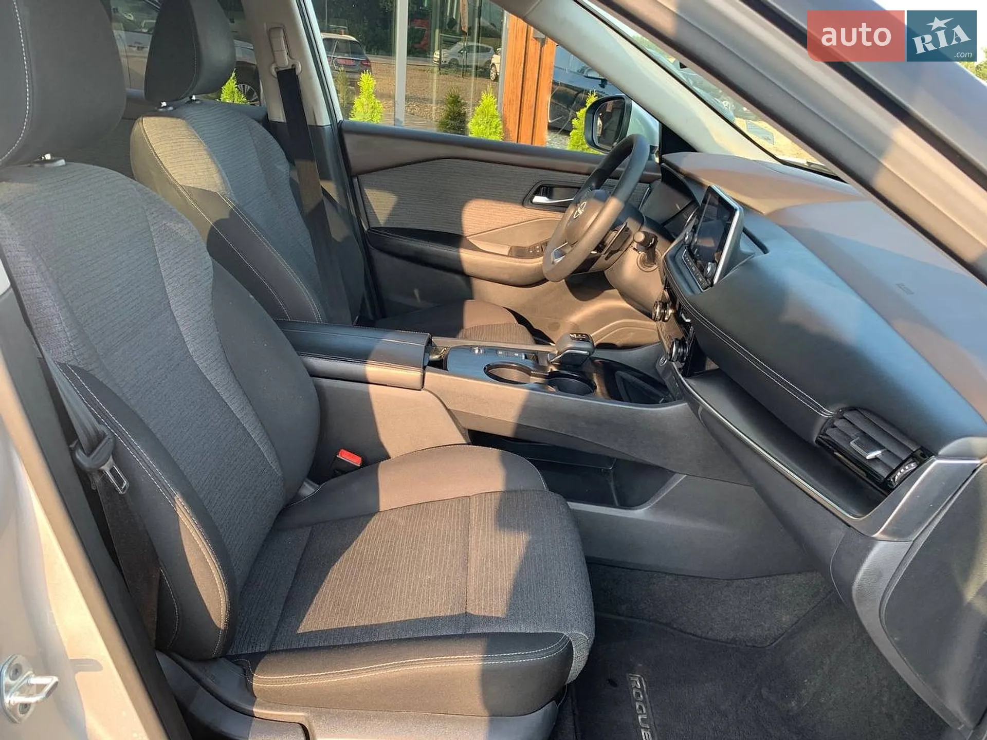 2022 Nissan Rogue - мініатюра 19