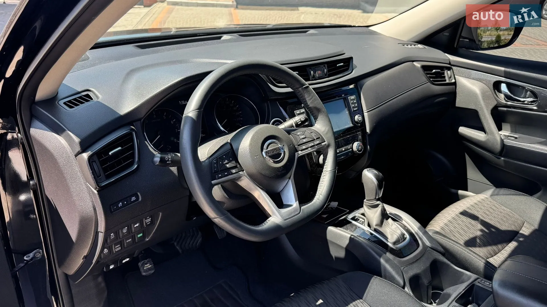 2017 Nissan Rogue - мініатюра 32