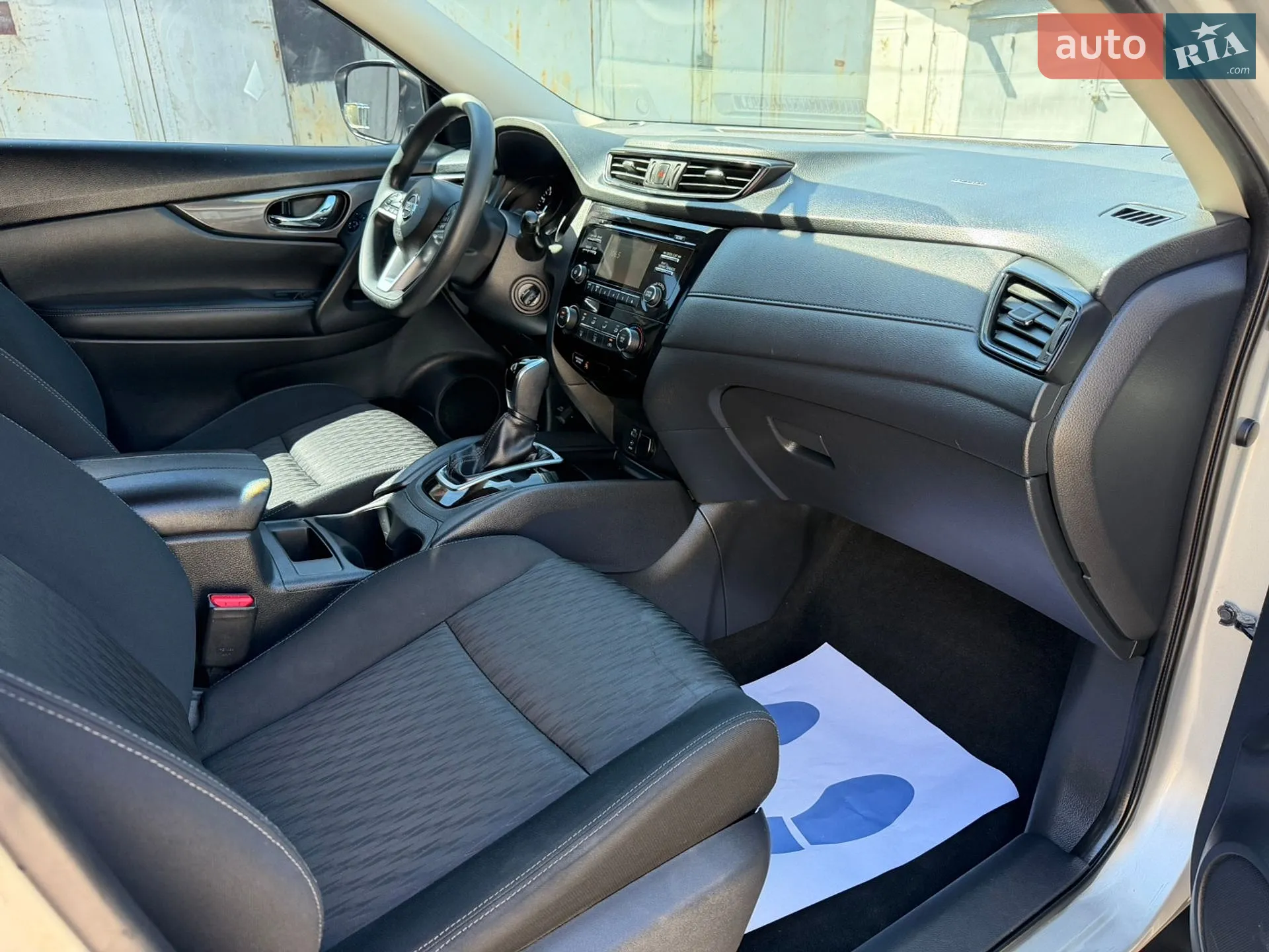 2017 Nissan Rogue - мініатюра 15