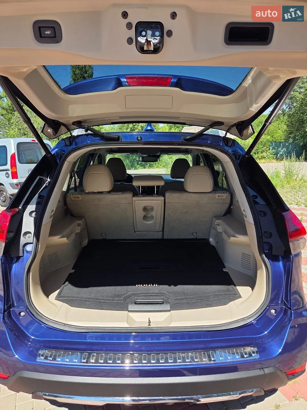 2018 Nissan Rogue - мініатюра 8