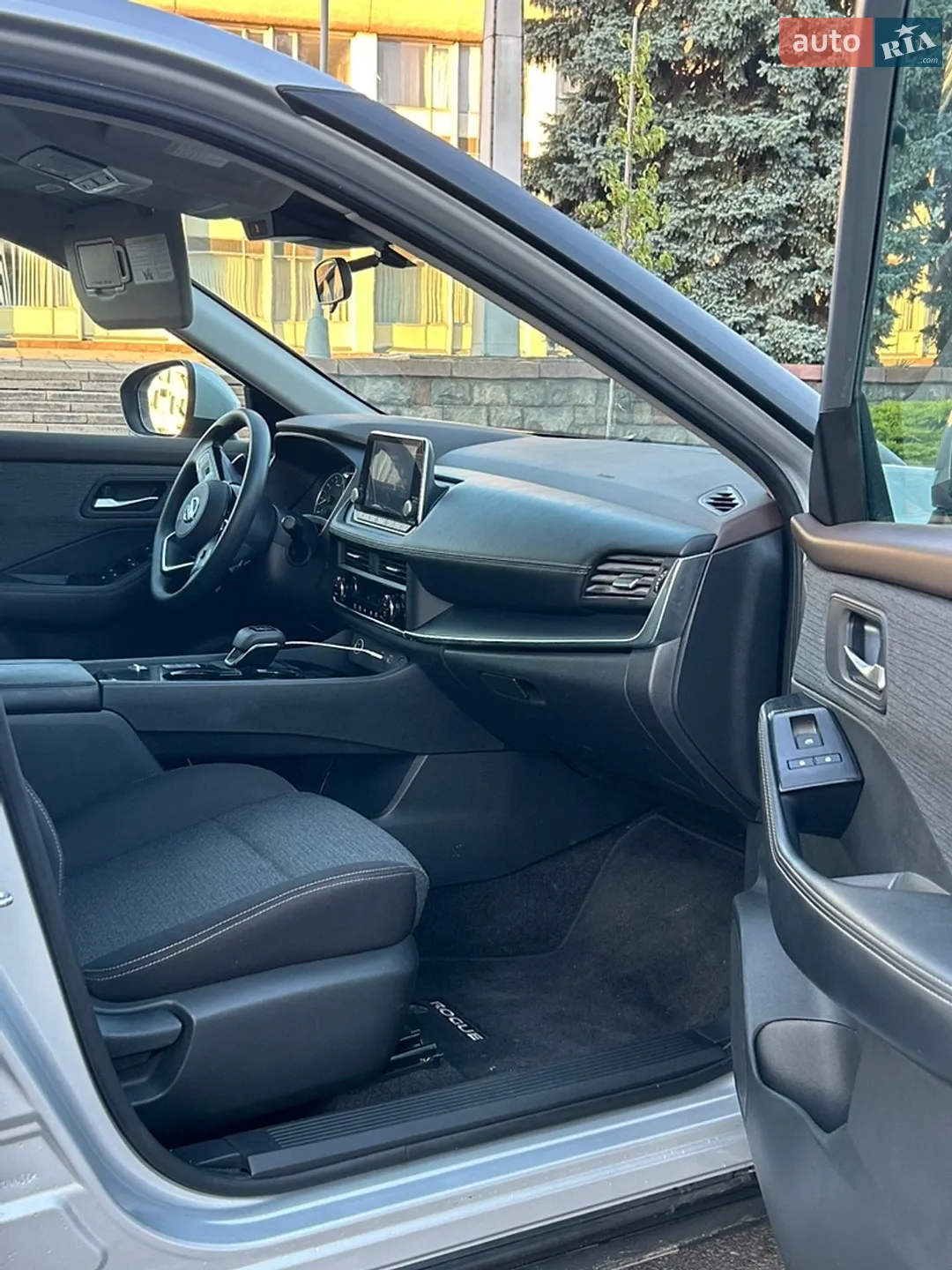2023 Nissan Rogue - мініатюра 11