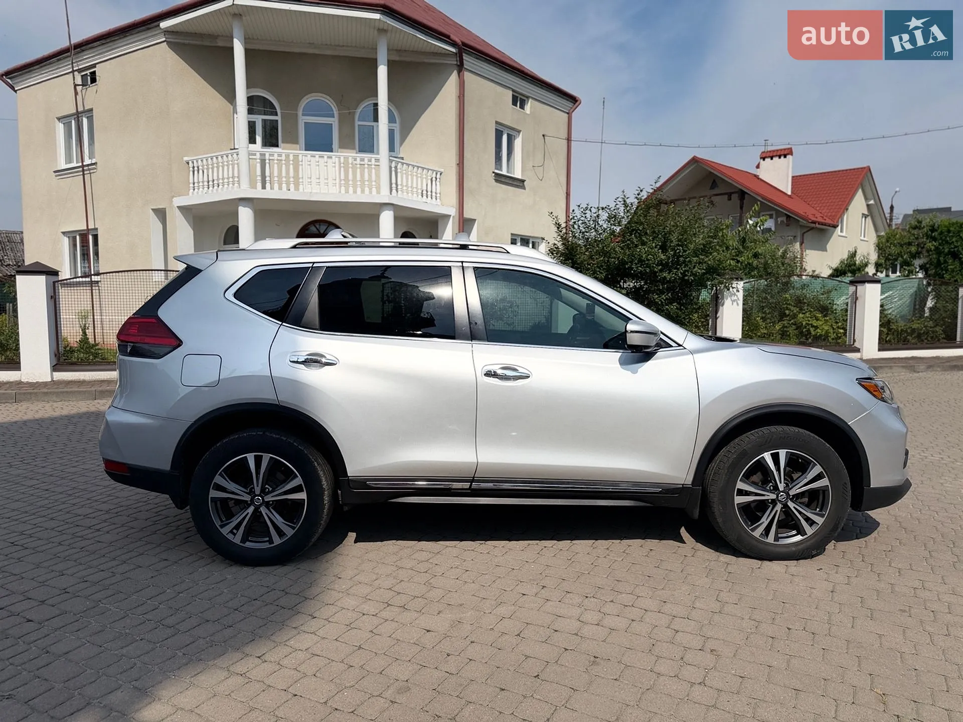 2017 Nissan Rogue - мініатюра 8