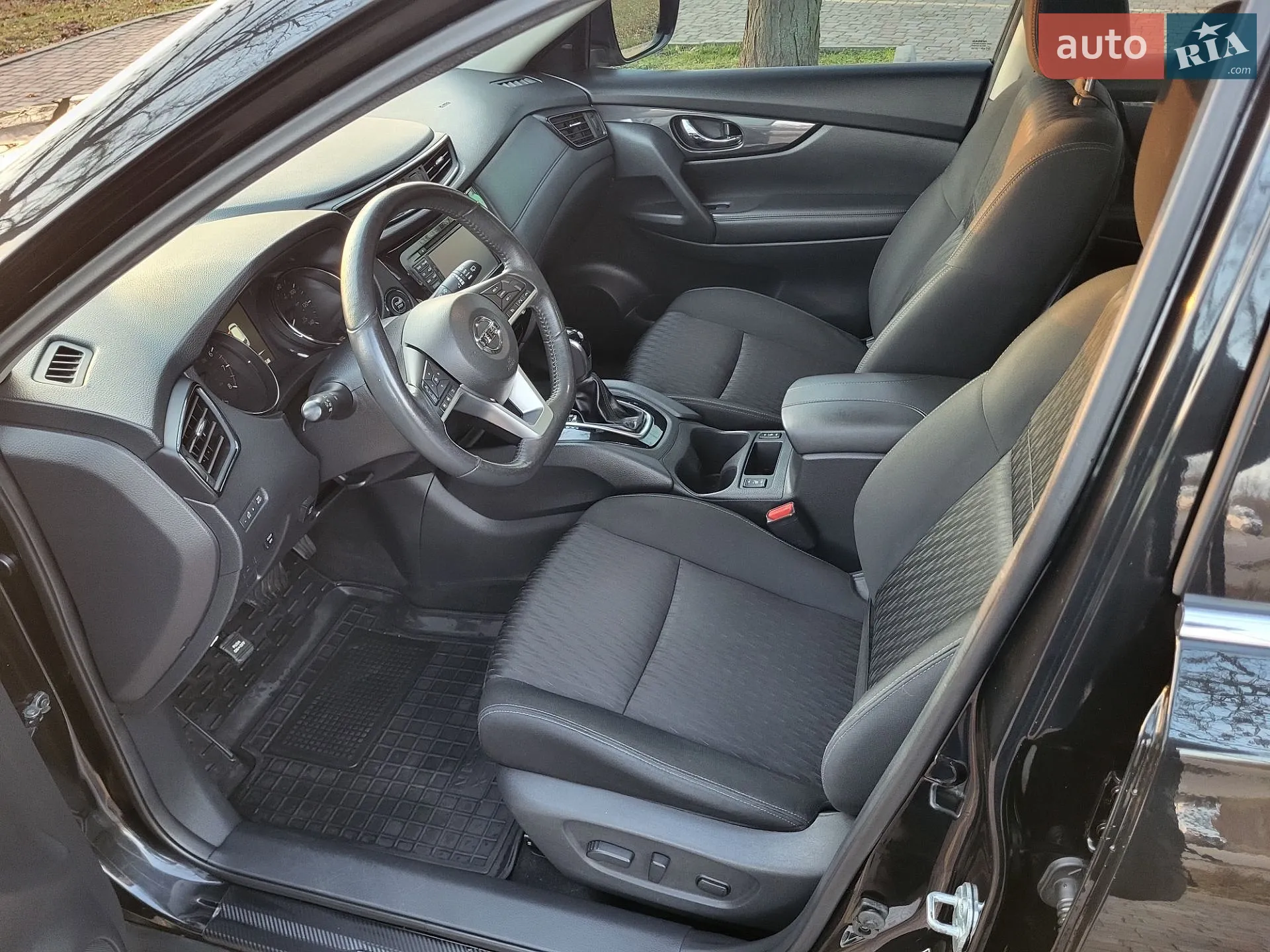2017 Nissan Rogue - мініатюра 16