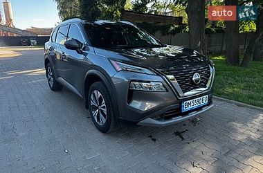 Позашляховик / Кросовер Nissan Rogue 2021 в Ромнах