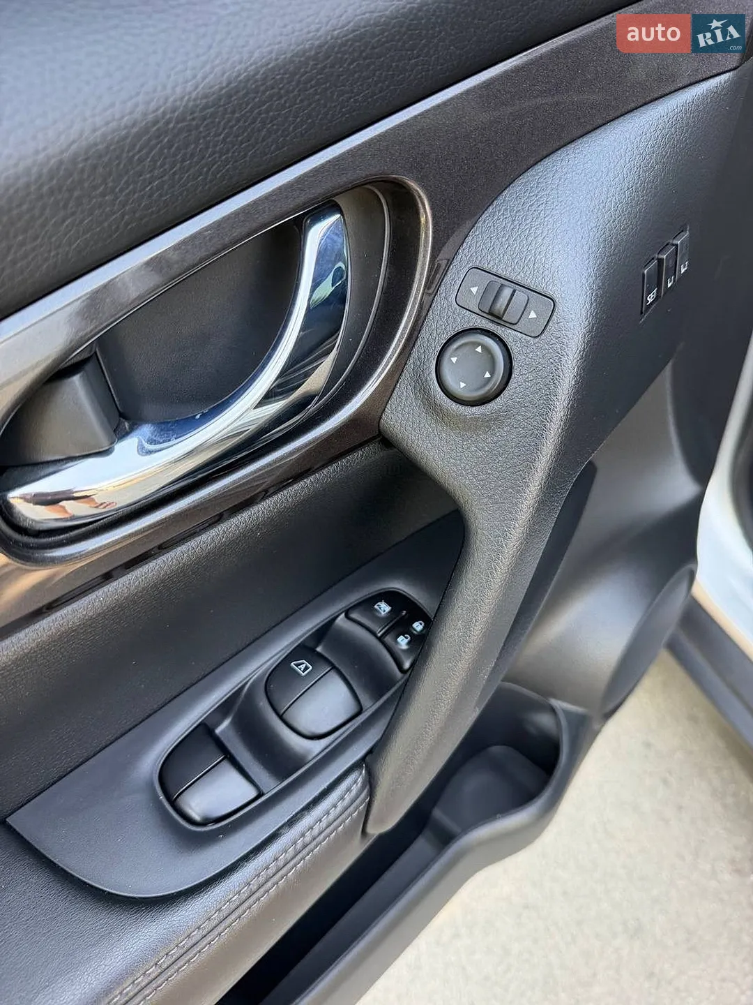 2018 Nissan Rogue - мініатюра 12