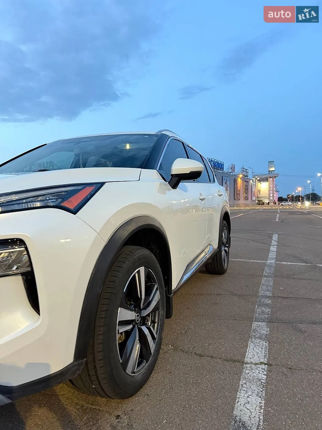 2021 Nissan Rogue - мініатюра 2