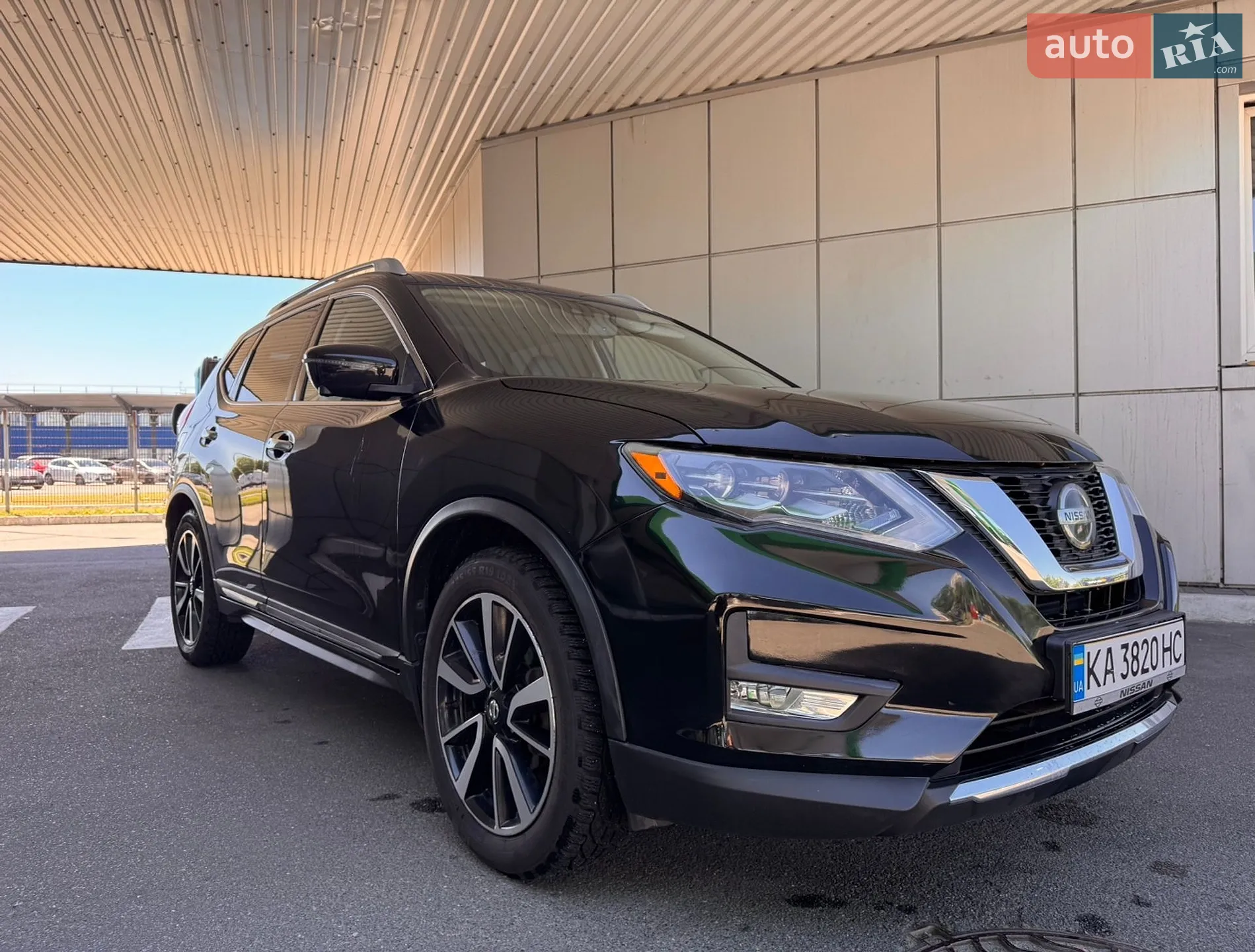2017 Nissan Rogue - фото 1