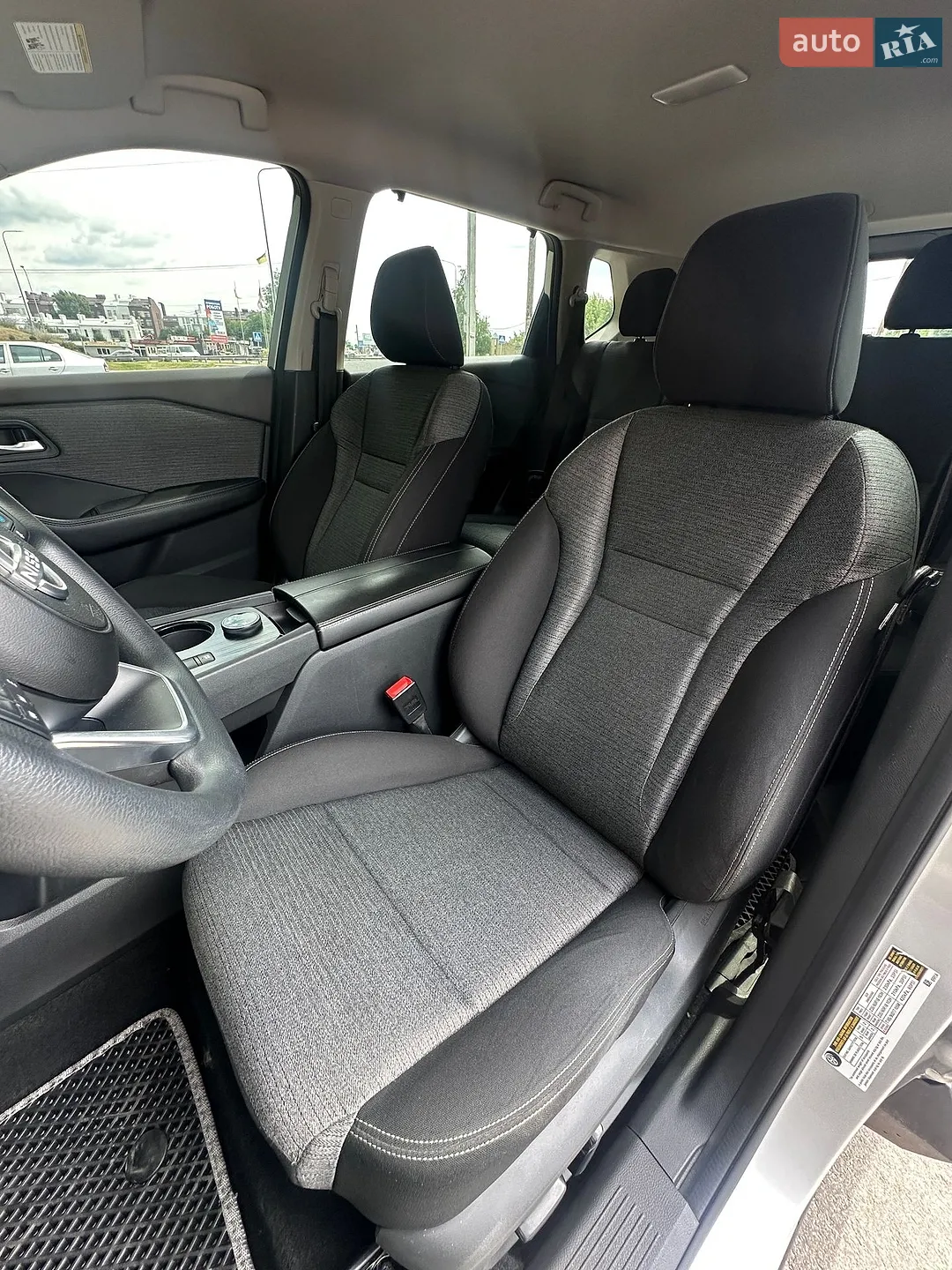 2020 Nissan Rogue - мініатюра 23