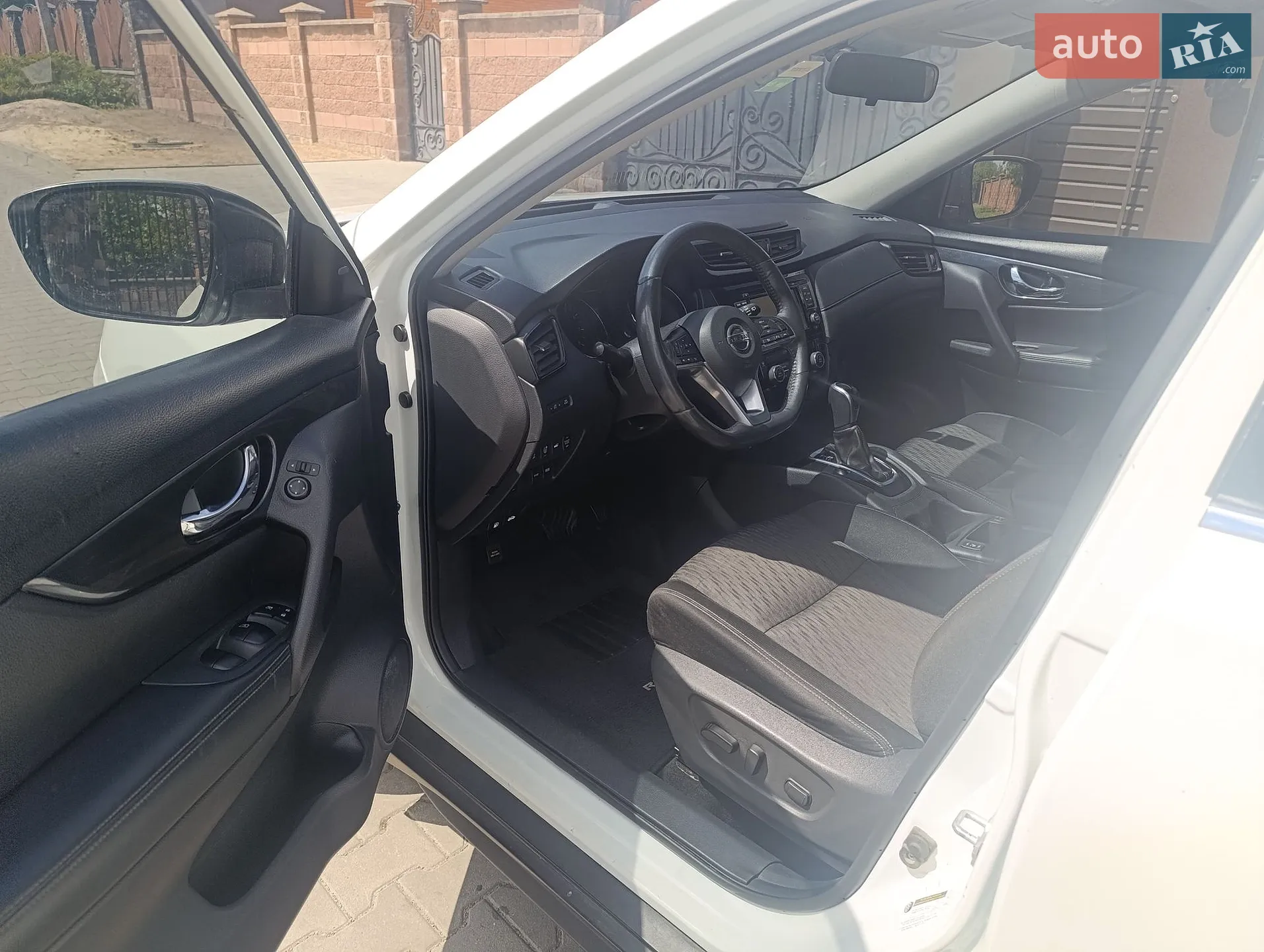2017 Nissan Rogue - мініатюра 9
