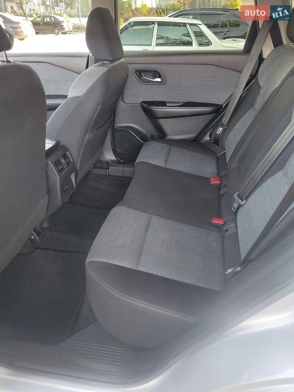 2022 Nissan Rogue - мініатюра 15