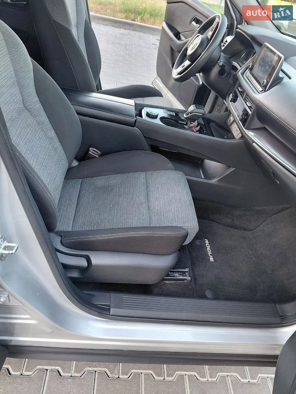 2022 Nissan Rogue - мініатюра 16