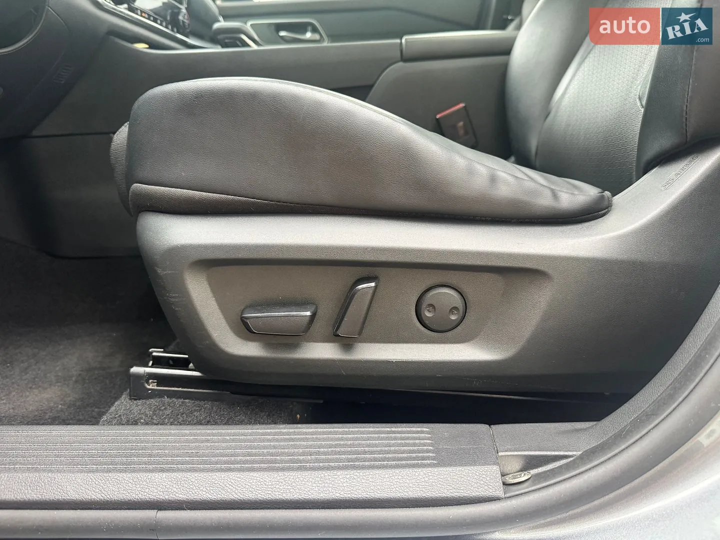 2021 Nissan Rogue - мініатюра 37