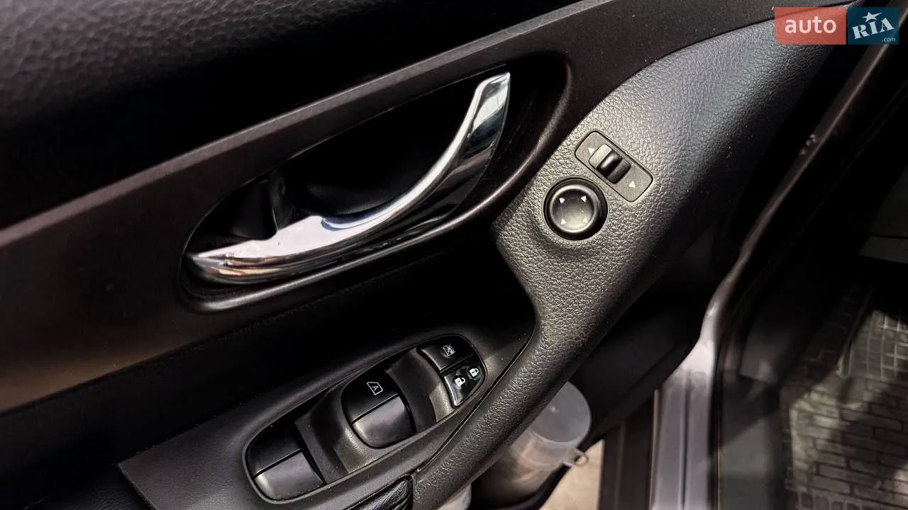 2016 Nissan Rogue - мініатюра 14