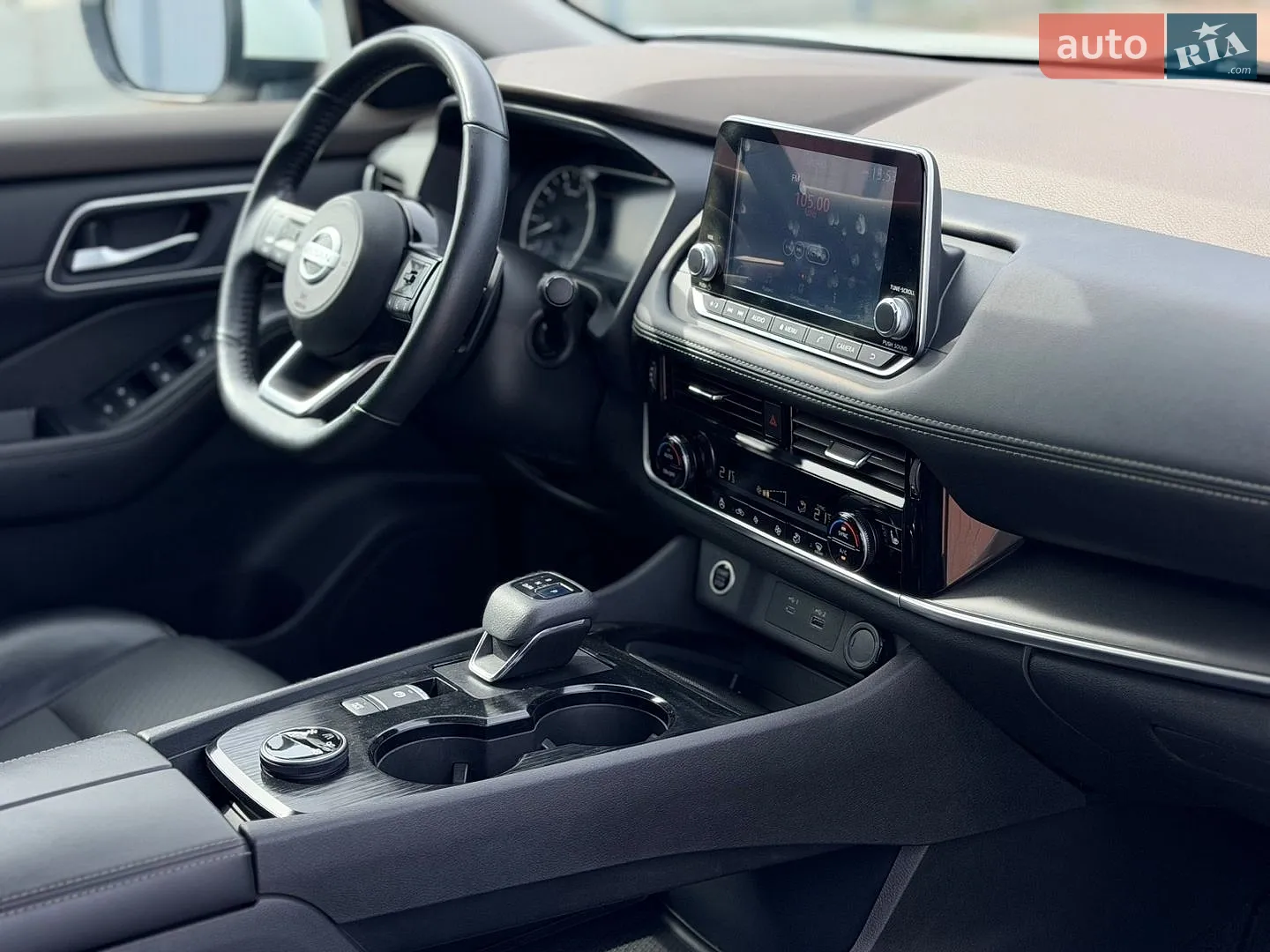 2020 Nissan Rogue - мініатюра 23