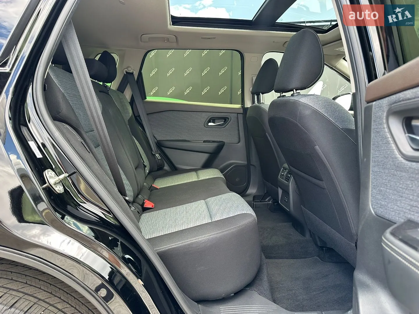 2023 Nissan Rogue - мініатюра 28