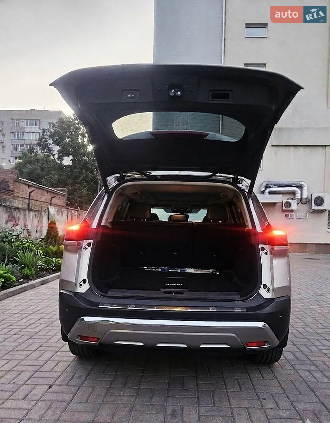 2021 Nissan Rogue - мініатюра 6