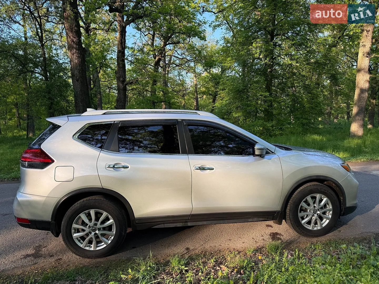2017 Nissan Rogue - мініатюра 5
