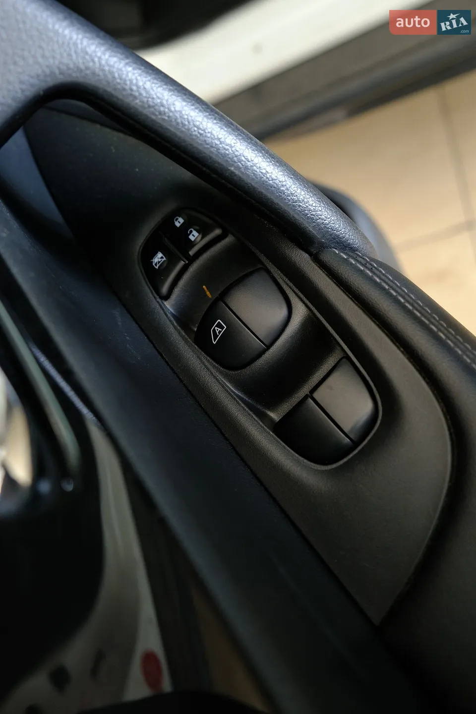 2018 Nissan Rogue - мініатюра 21