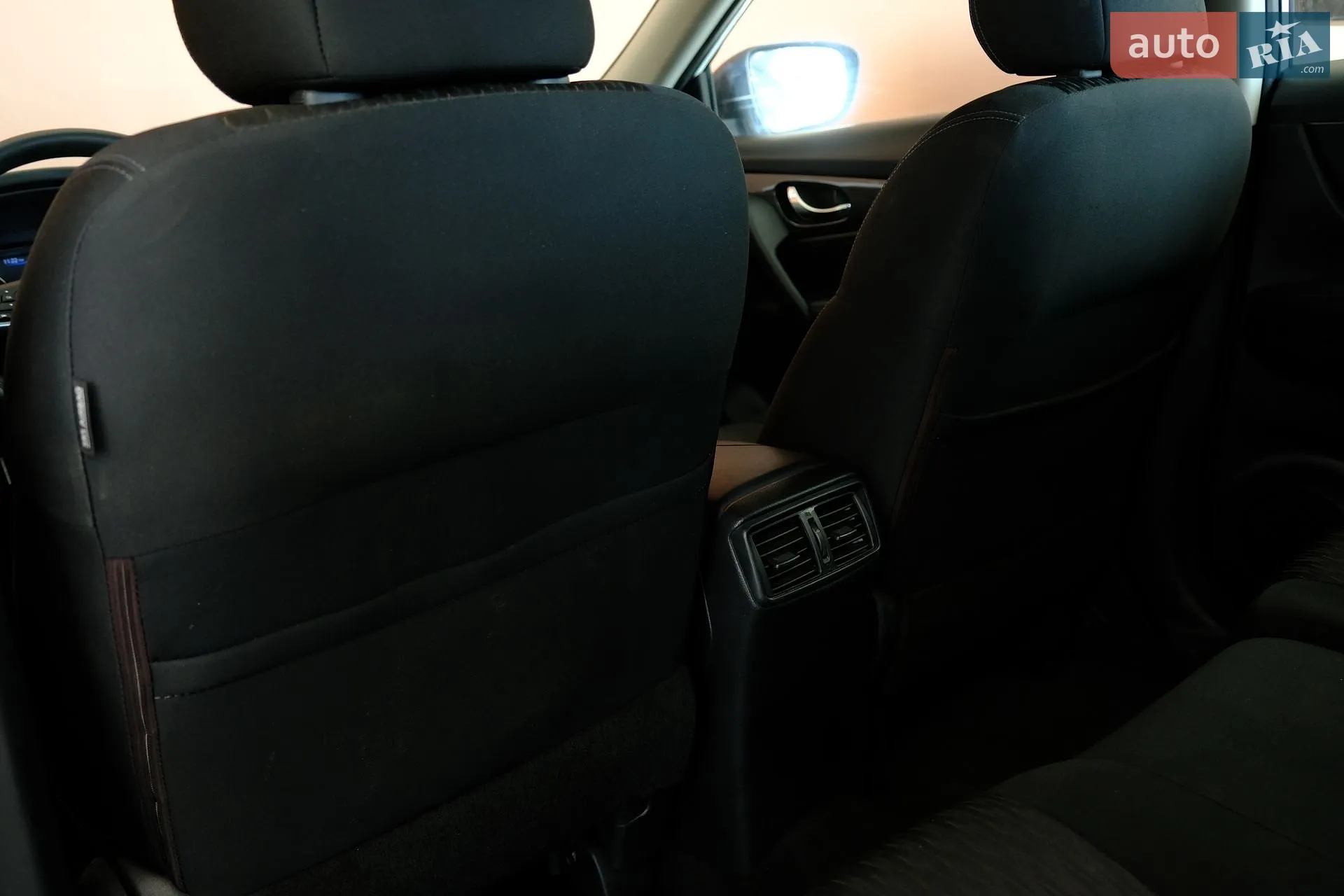 2018 Nissan Rogue - мініатюра 27