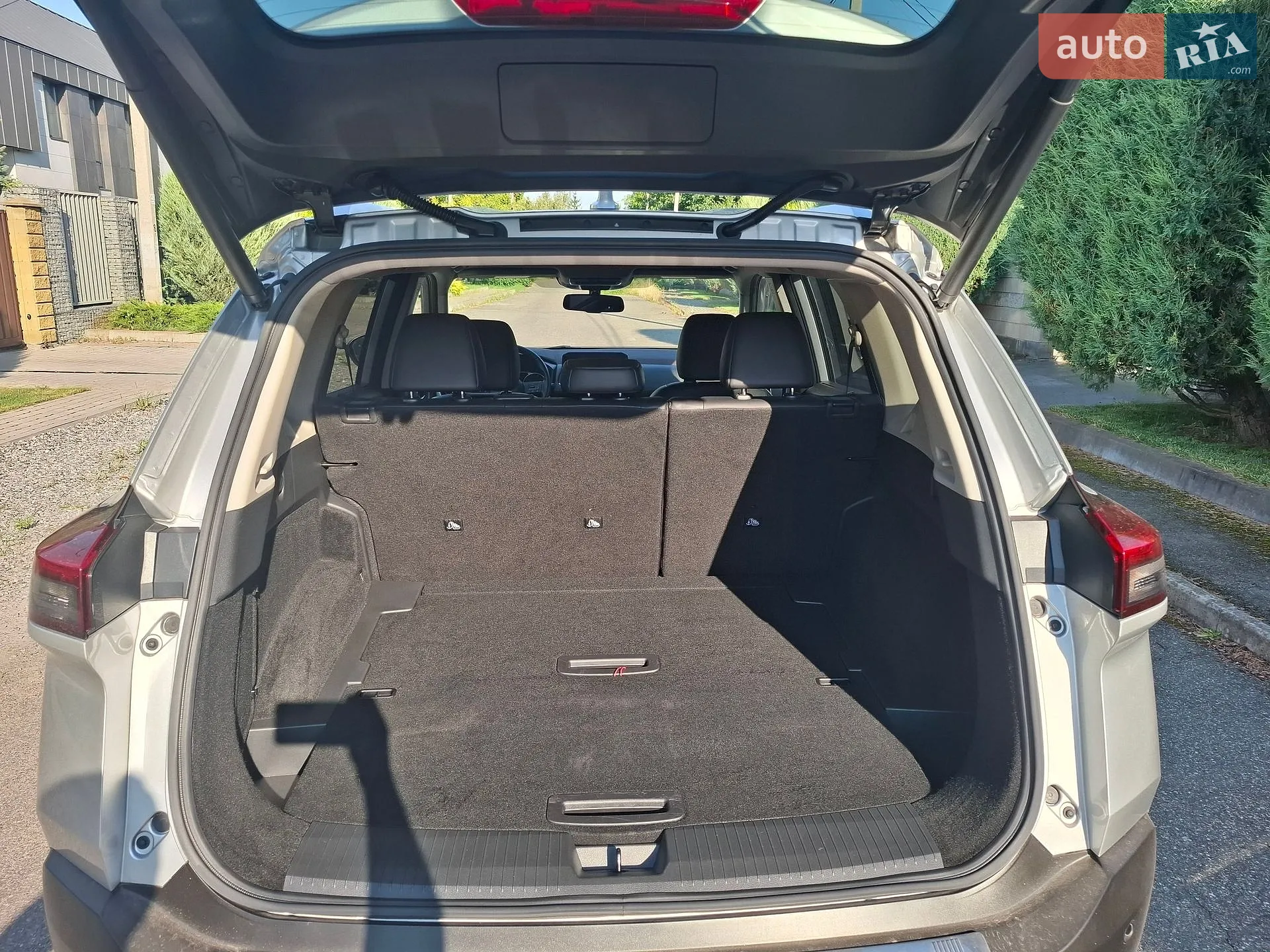 2021 Nissan Rogue - мініатюра 9