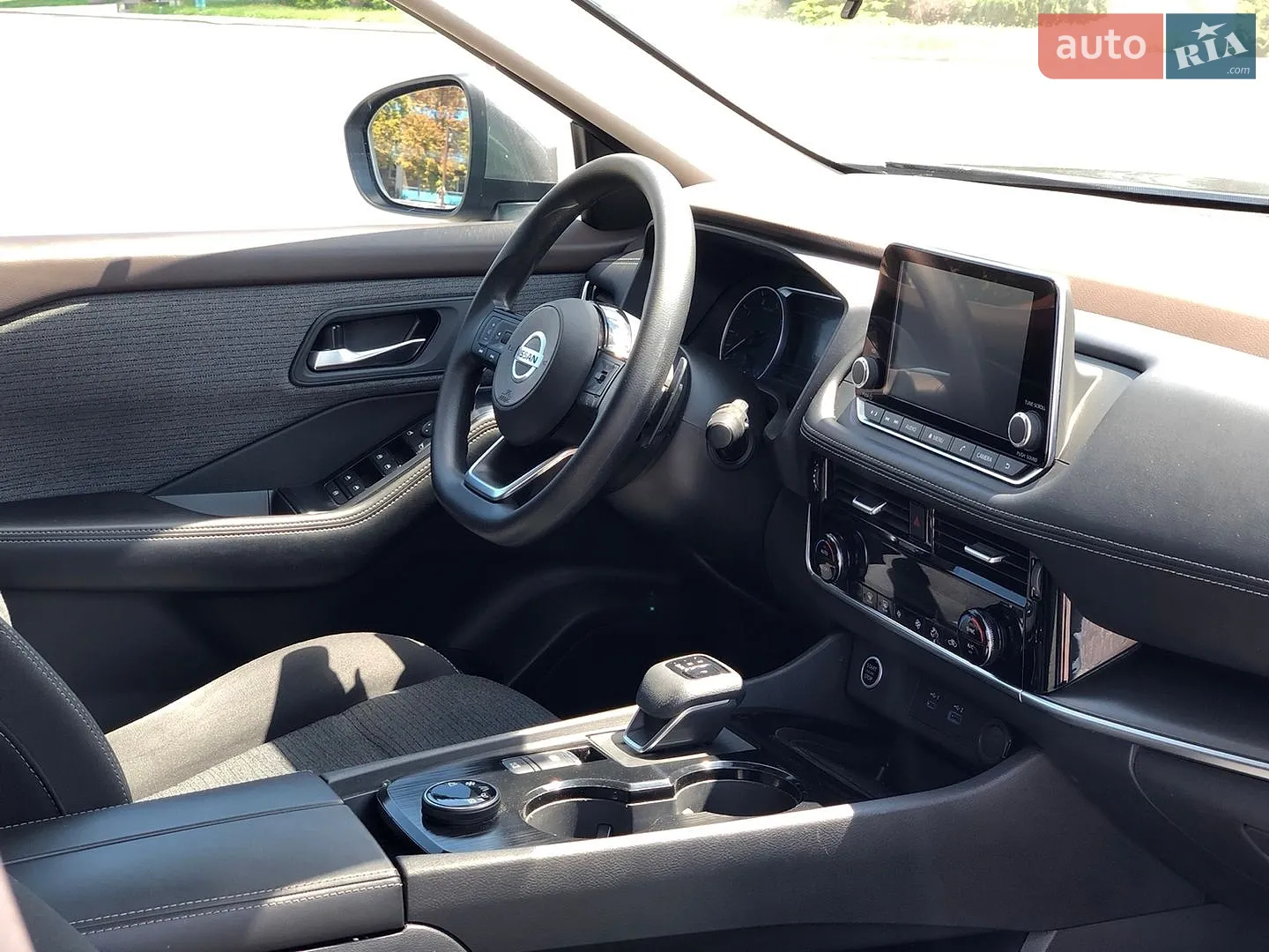 2021 Nissan Rogue - мініатюра 16
