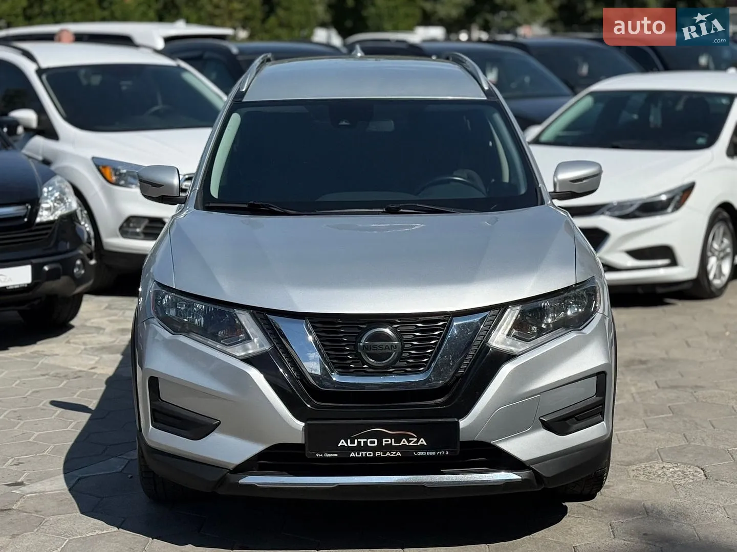 2018 Nissan Rogue - мініатюра 2