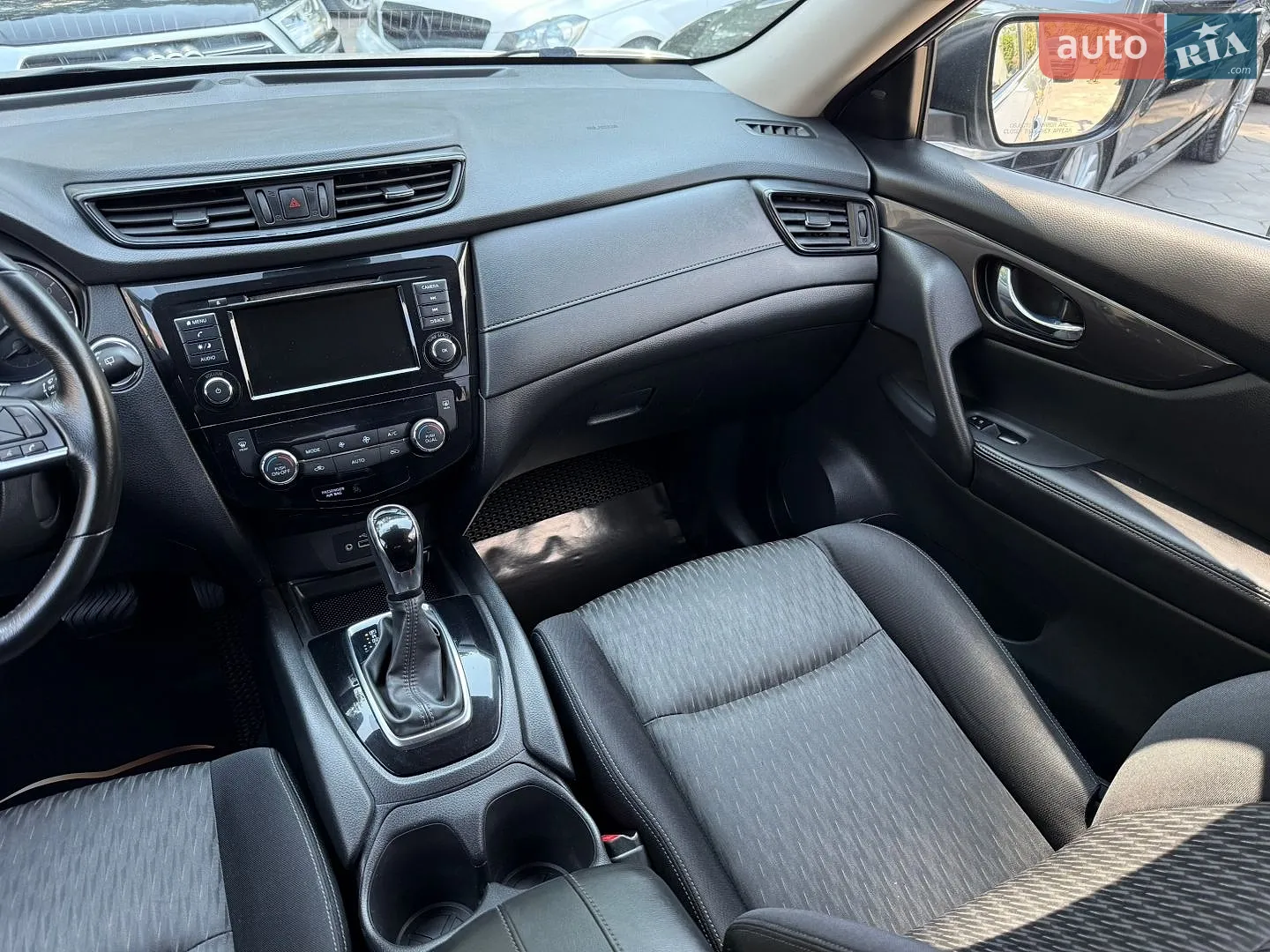 2018 Nissan Rogue - мініатюра 30