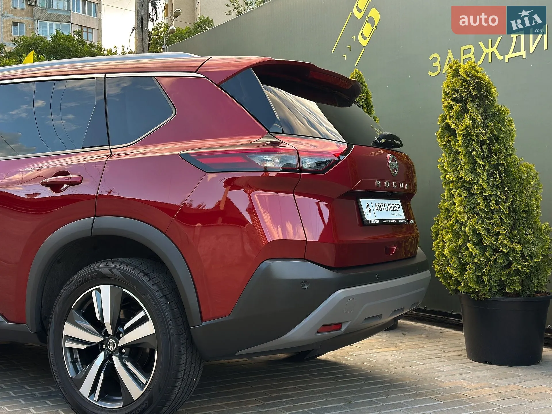 2021 Nissan Rogue - мініатюра 8