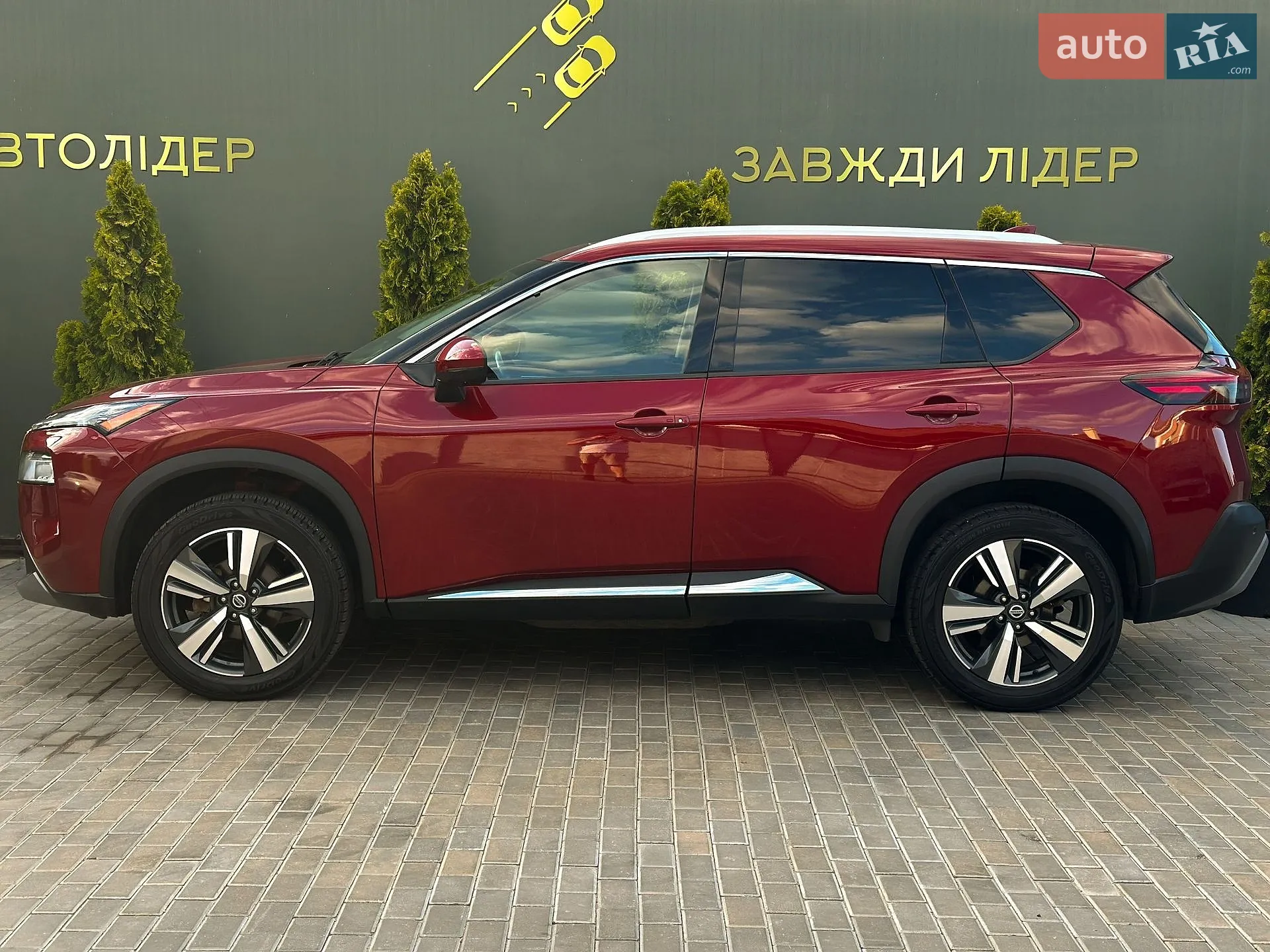 2021 Nissan Rogue - мініатюра 11