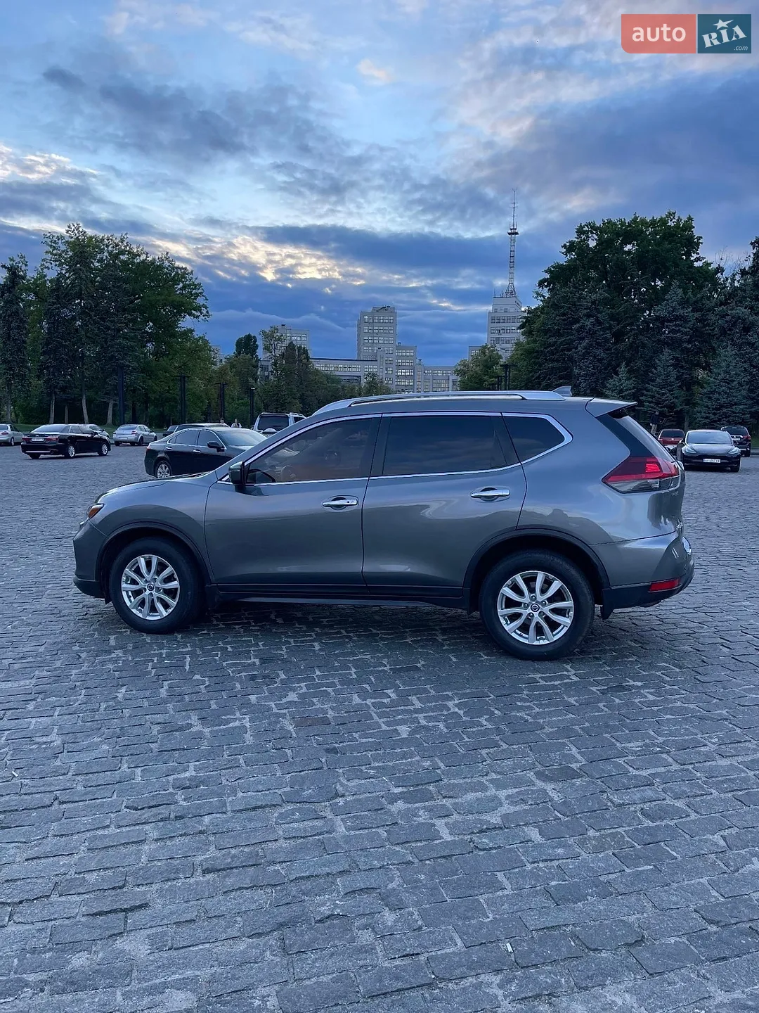 2018 Nissan Rogue - мініатюра 5