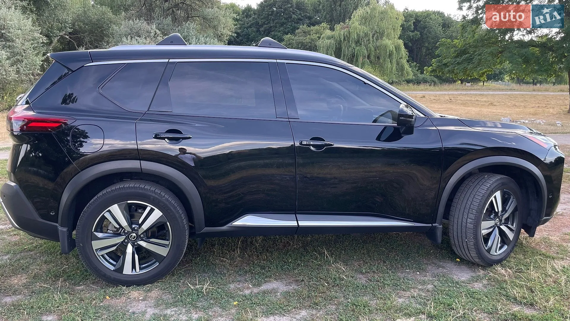 2021 Nissan Rogue - мініатюра 4