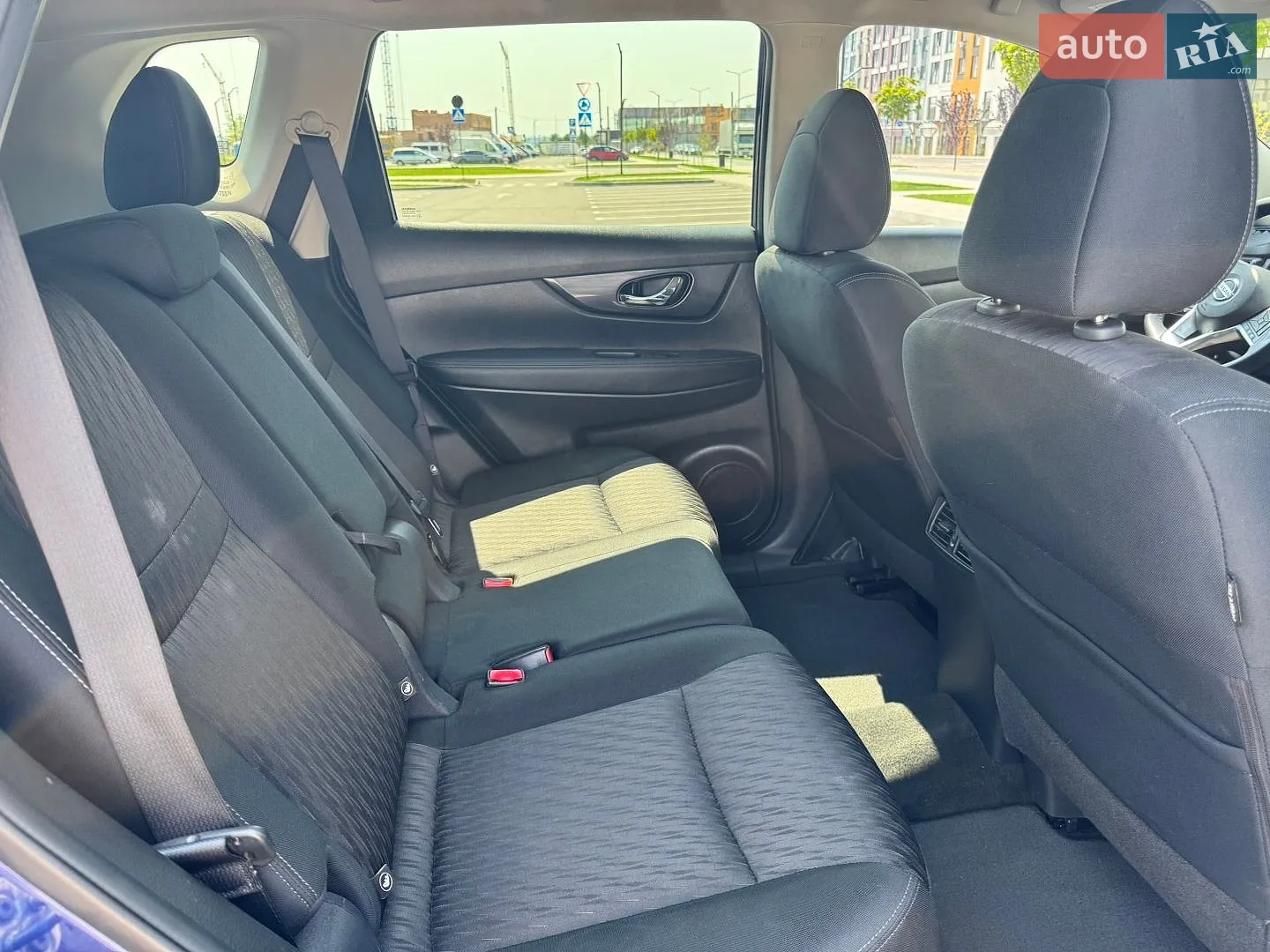 2018 Nissan Rogue - мініатюра 11