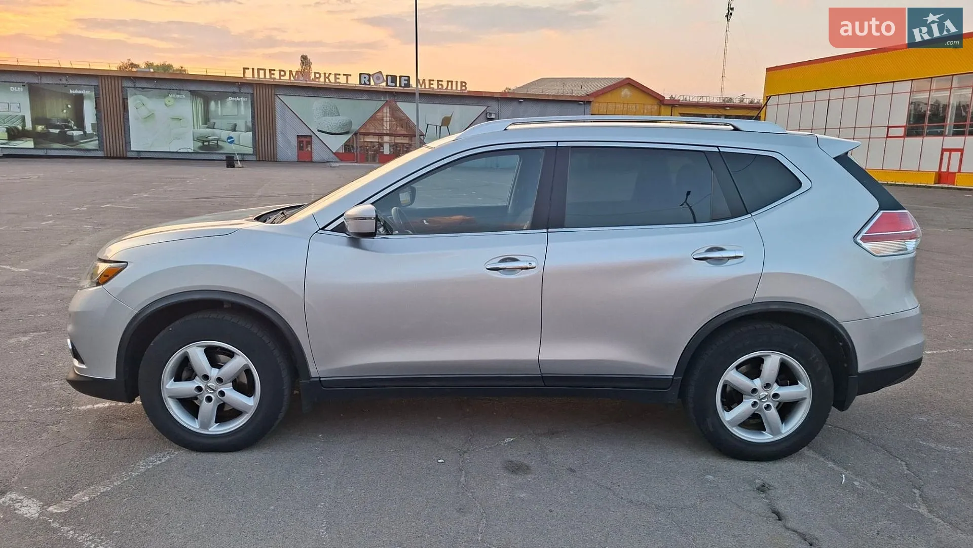 2016 Nissan Rogue - мініатюра 2