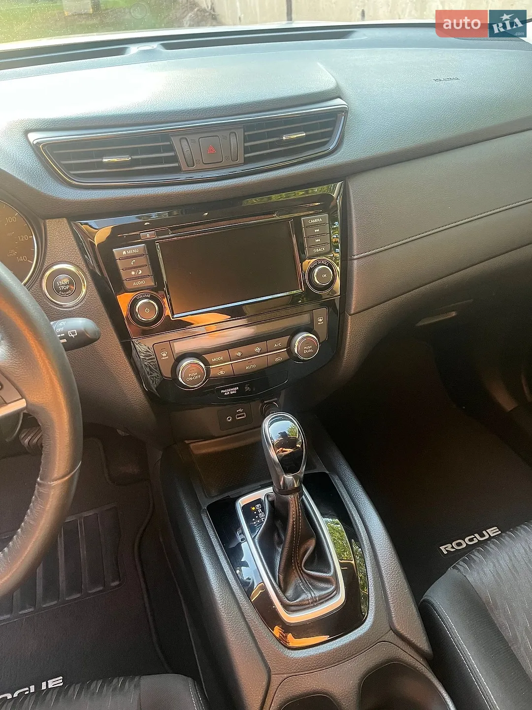 2018 Nissan Rogue - мініатюра 4