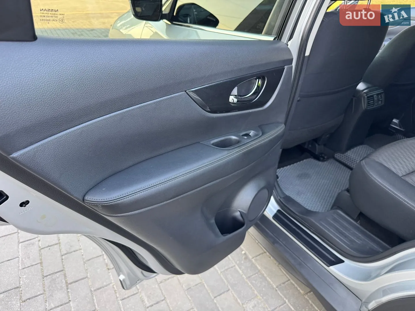 2016 Nissan Rogue - мініатюра 35