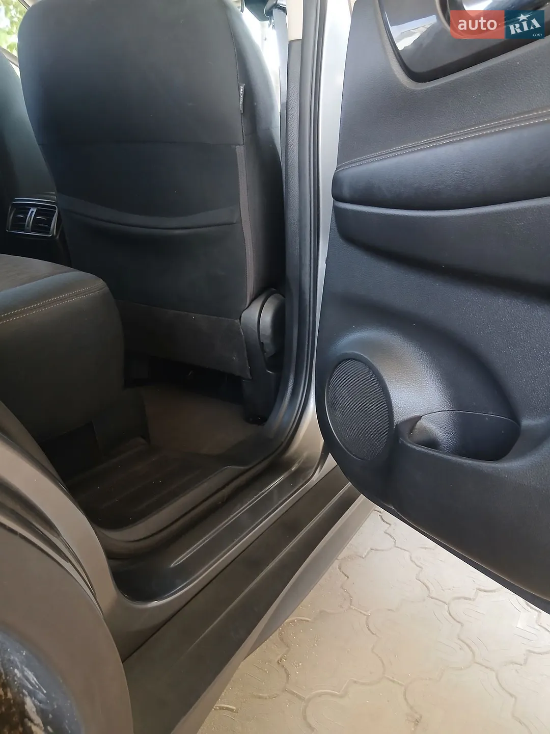 2019 Nissan Rogue - мініатюра 15