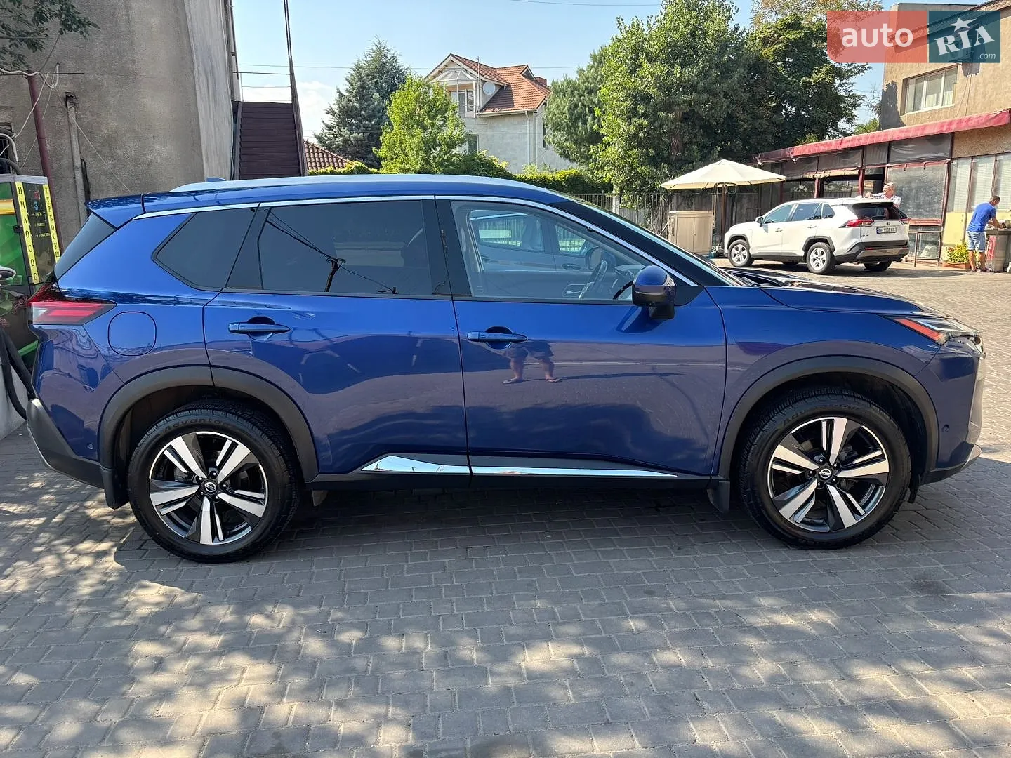 2020 Nissan Rogue - мініатюра 2