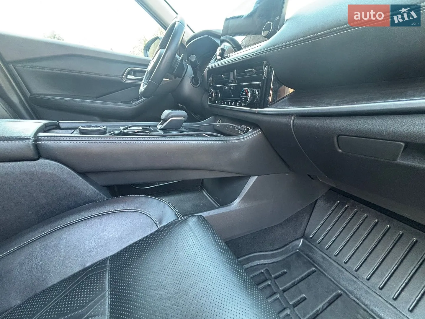 2020 Nissan Rogue - мініатюра 29
