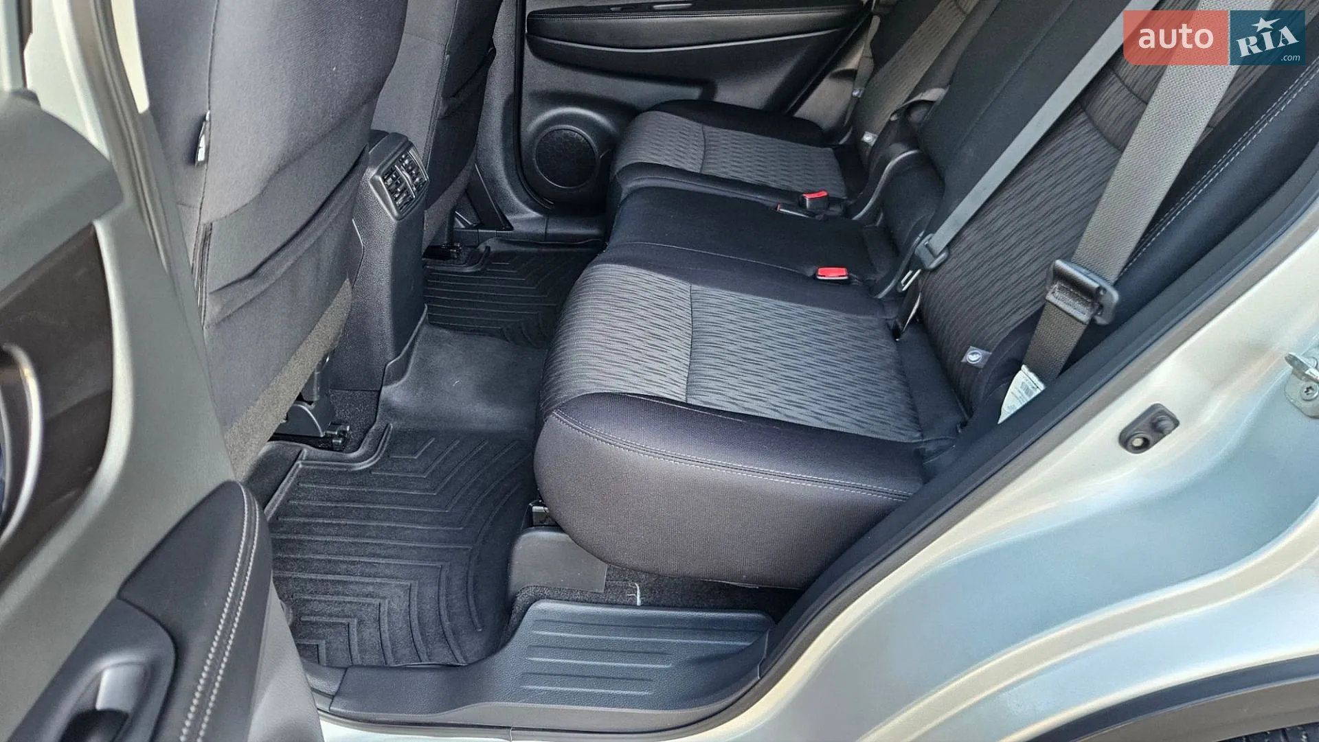 2019 Nissan Rogue - мініатюра 12