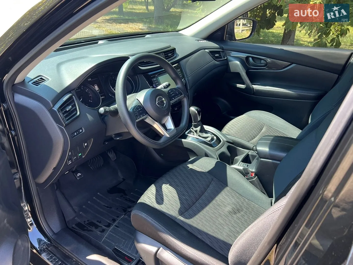 2018 Nissan Rogue - мініатюра 8