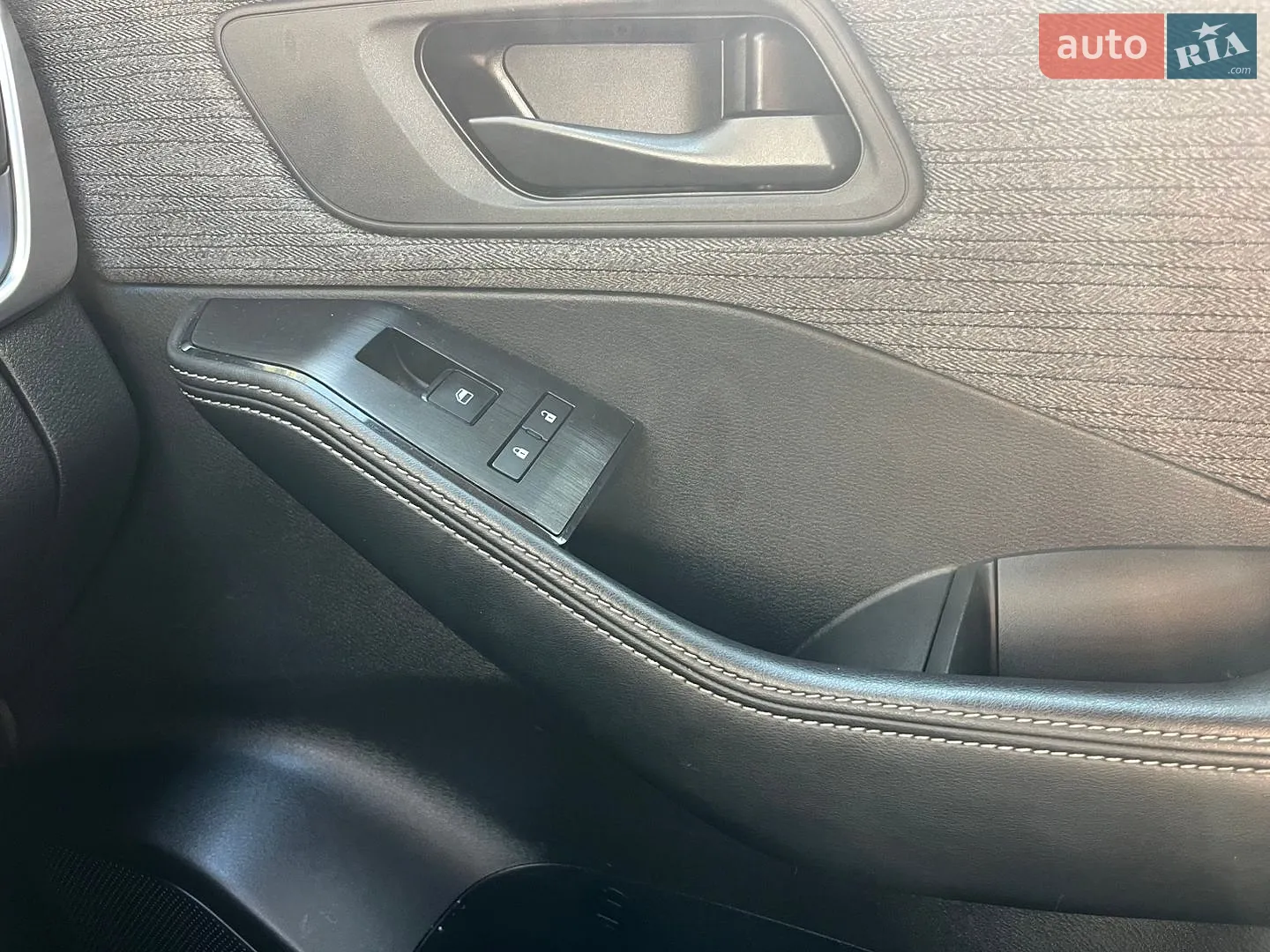 2020 Nissan Rogue - мініатюра 41