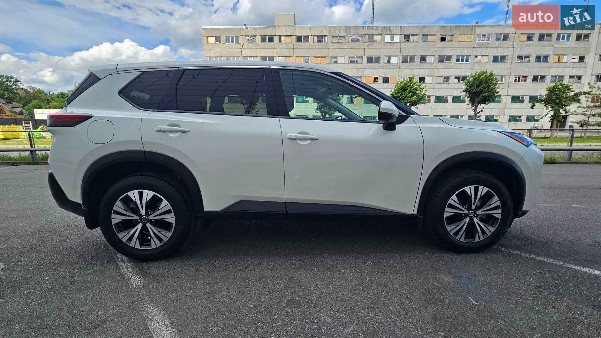 2021 Nissan Rogue - мініатюра 2