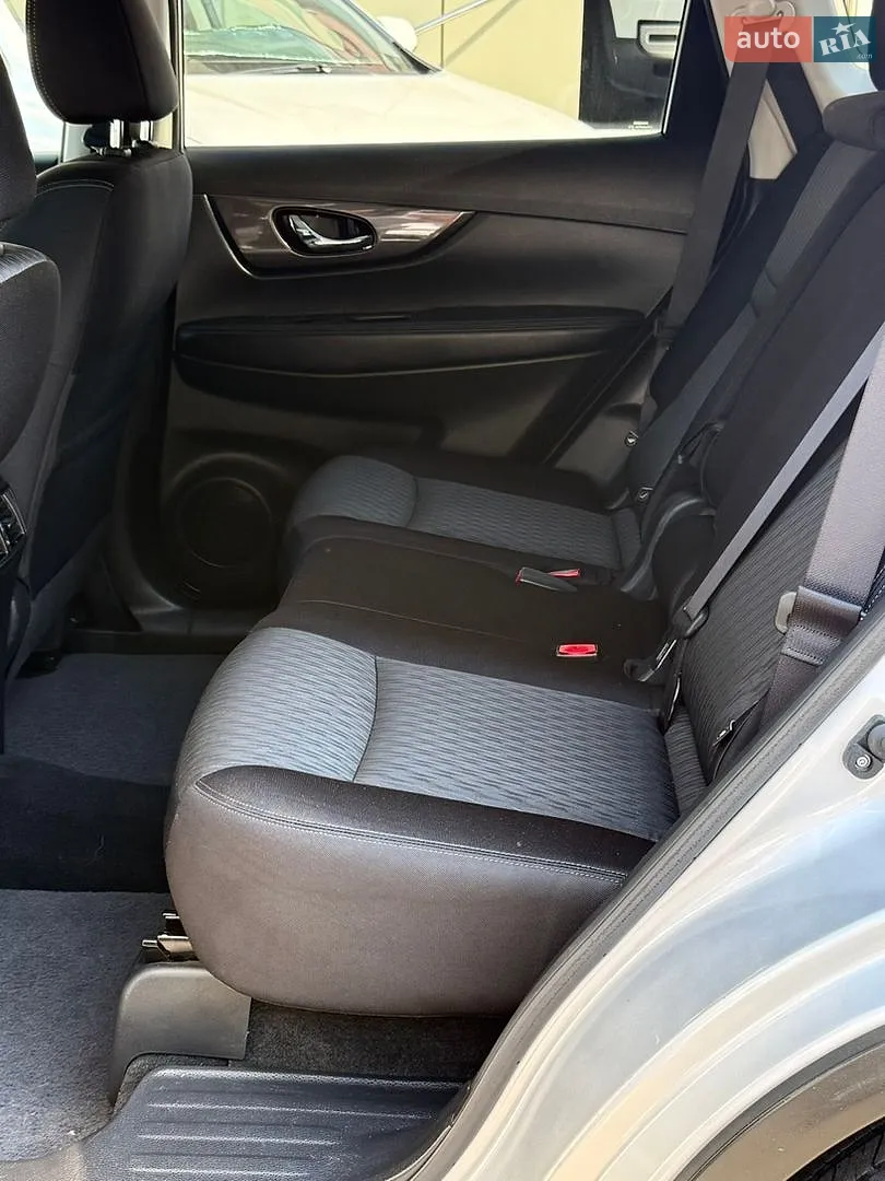 2018 Nissan Rogue - мініатюра 25