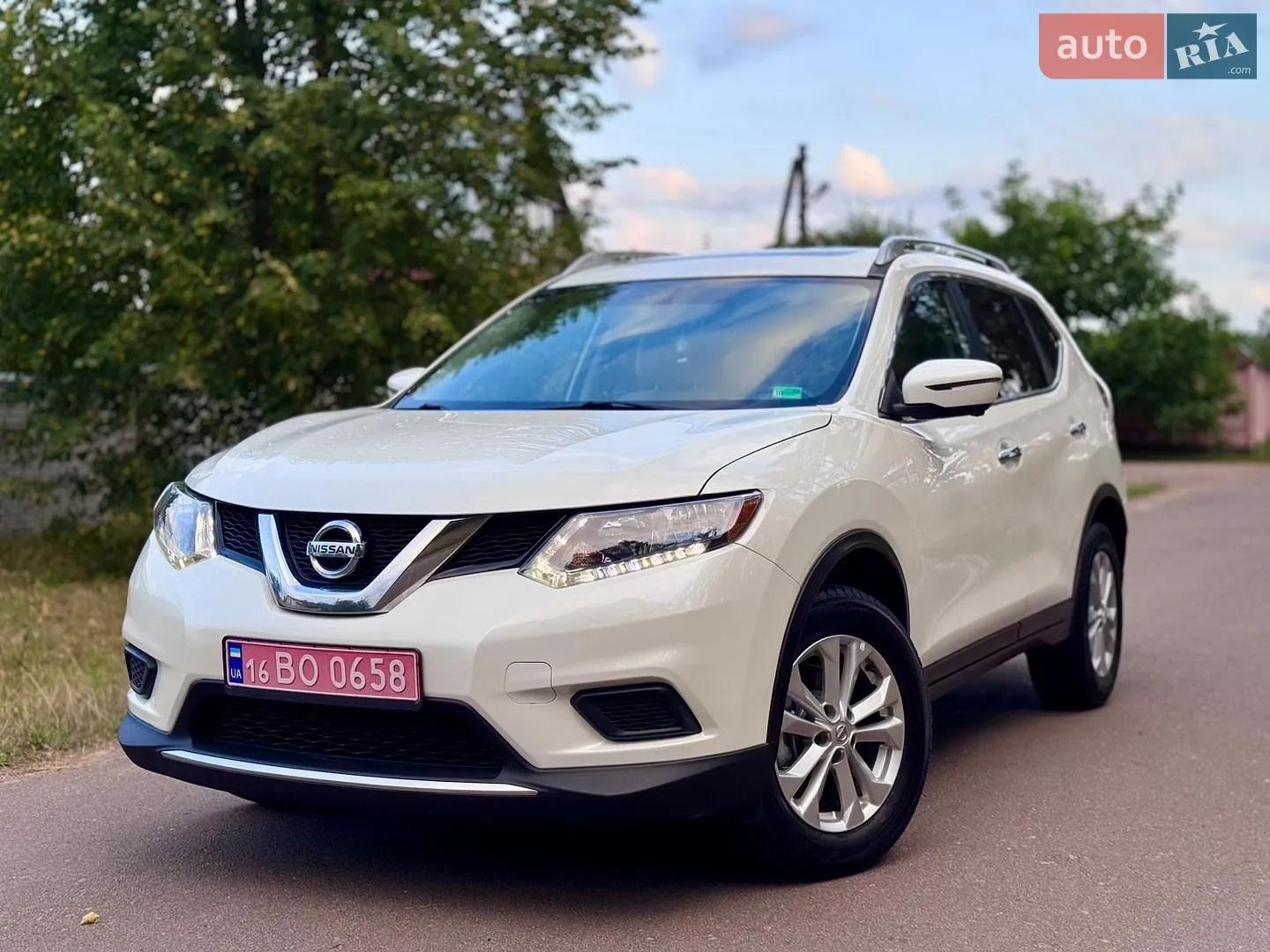 2016 Nissan Rogue - мініатюра 2