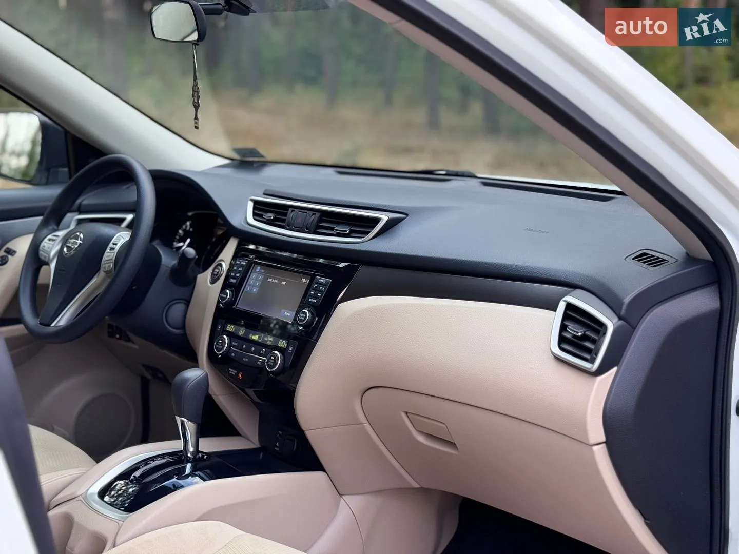 2016 Nissan Rogue - мініатюра 46