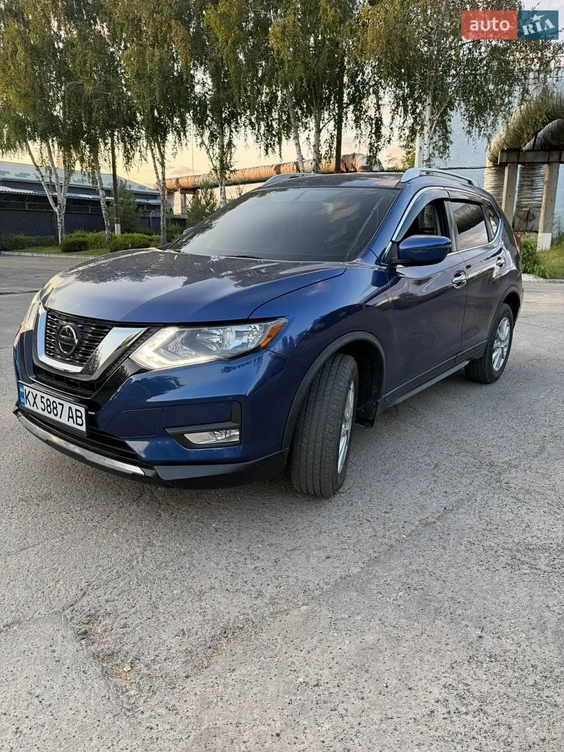 2017 Nissan Rogue - фото 1